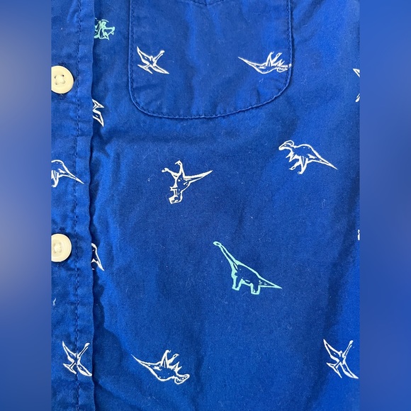 Children’s Place Boys Dino Print Short Sleeve Button Down - Picture 4 of 5